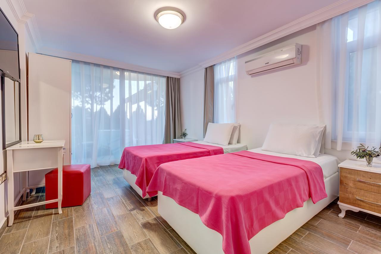 Nefes Hotel Ayvalik Exterior foto
