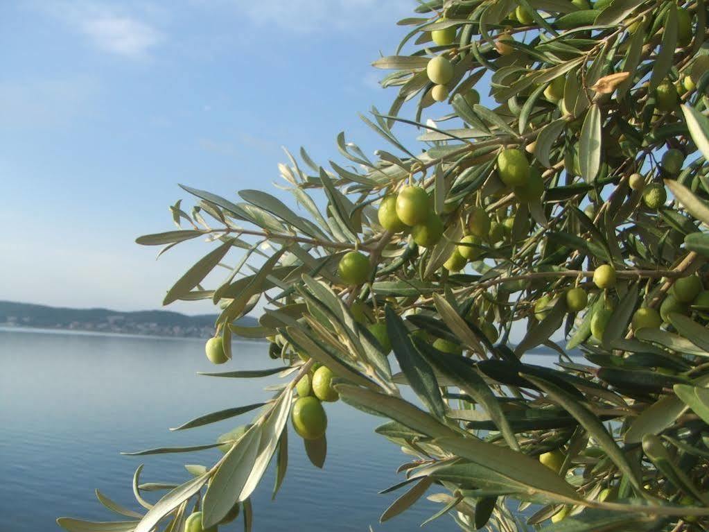 Nefes Hotel Ayvalik Exterior foto